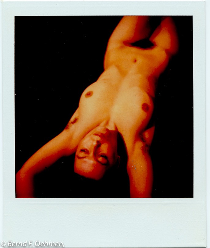Akt     SX-70 Print