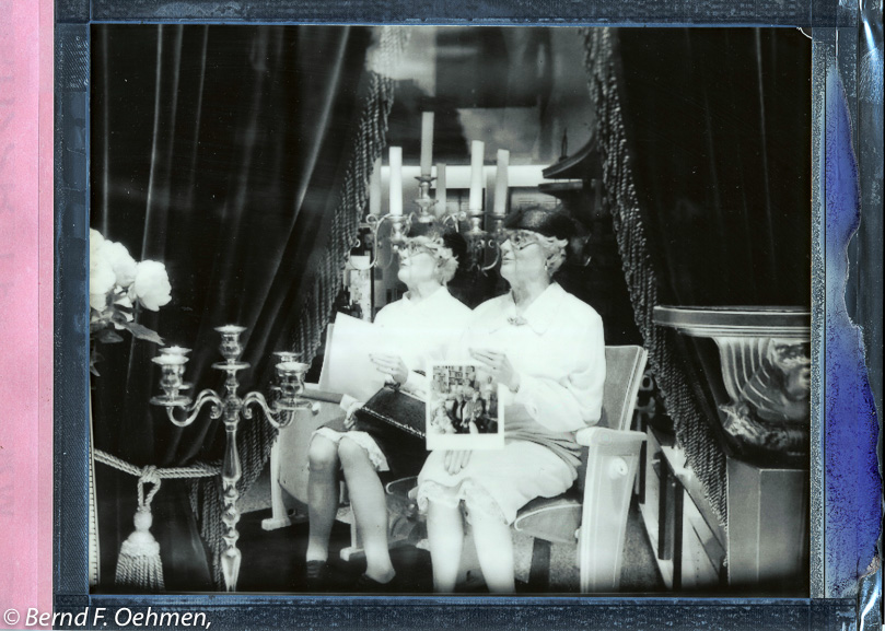 2 alte Damen    ImpossibleP 18x24 Film